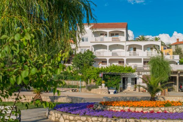 Apartmani Sandra – fotografija 1
