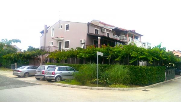 Apartmani Vila Nada – fotografija 3