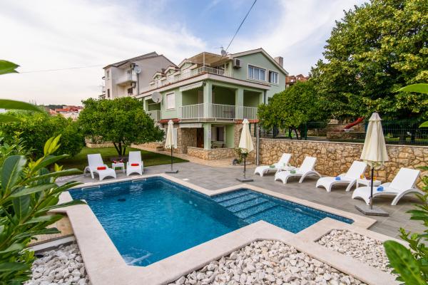 Vila Dubravka – fotografija 2