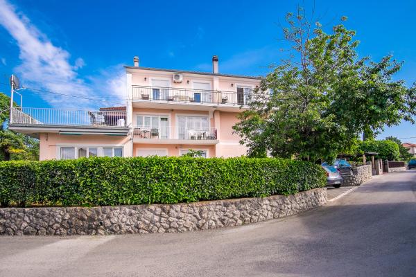 Apartmani Karamarko – fotografija 3