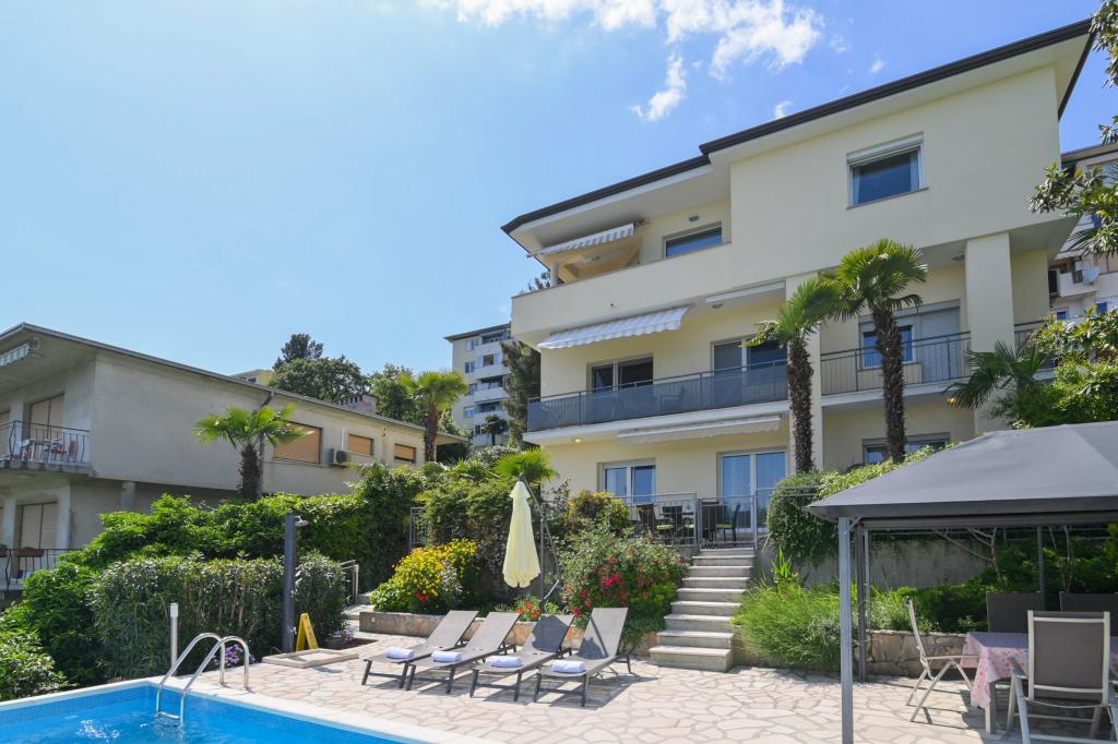 Apartmani Grozić – fotografija 3