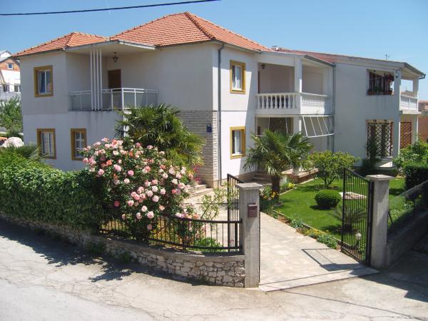 Apartmani Fio – fotografija 1