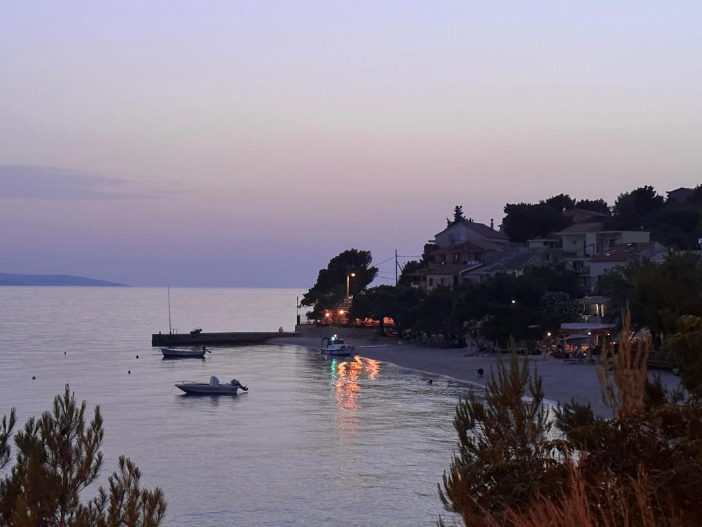 Apartmani Sunrise Bratus – fotografija 4