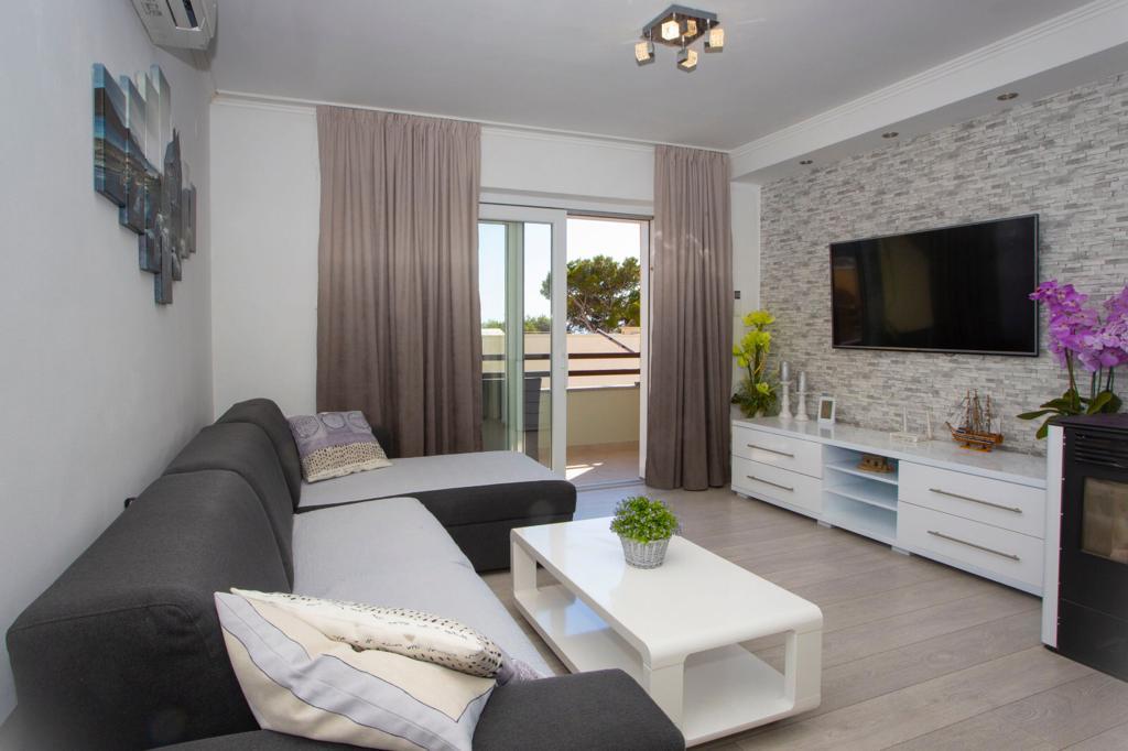 Apartmani San Marino – fotografija 3