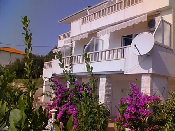 Apartmani Adriatophouse – fotografija 1