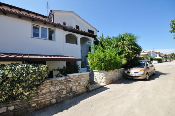 Apartmani Mira – fotografija 2