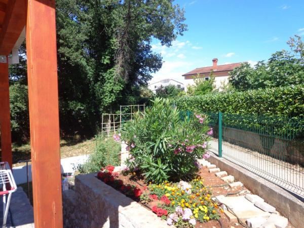 Apartmani Zora – fotografija 3