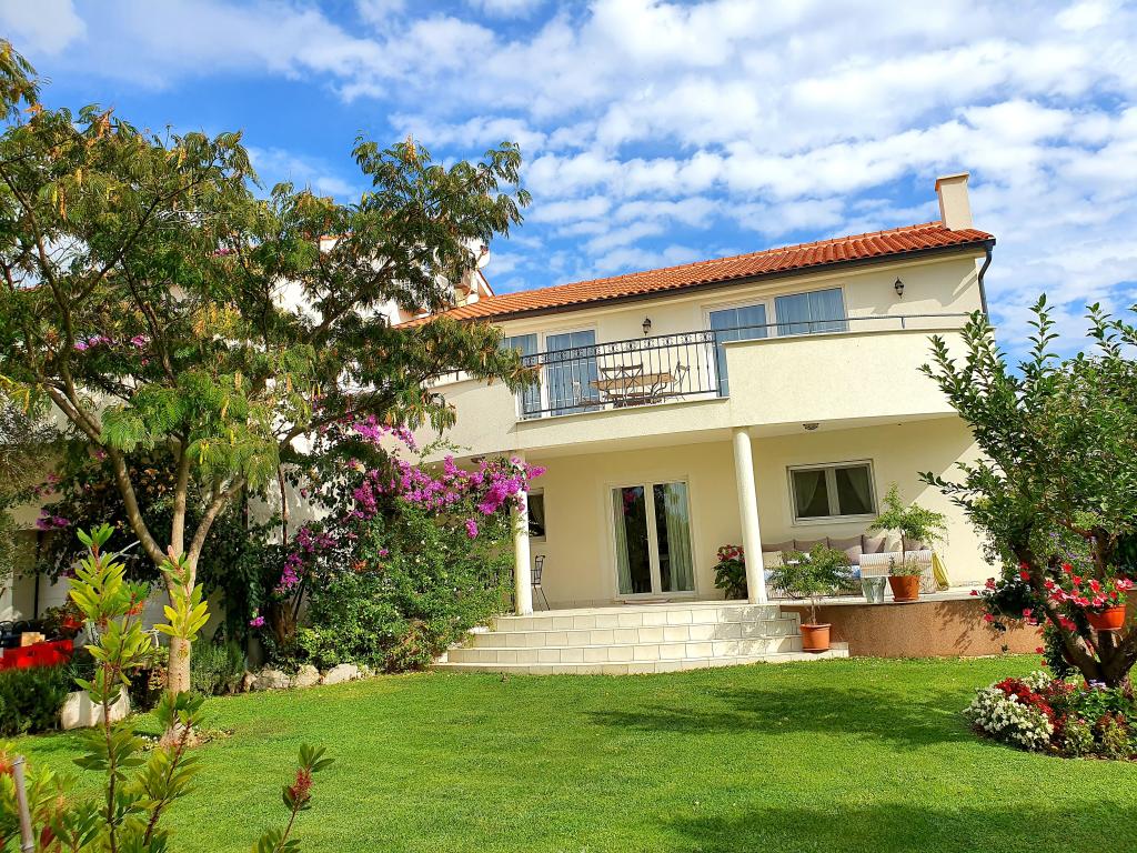 Apartmani Oaza Mira – fotografija 1