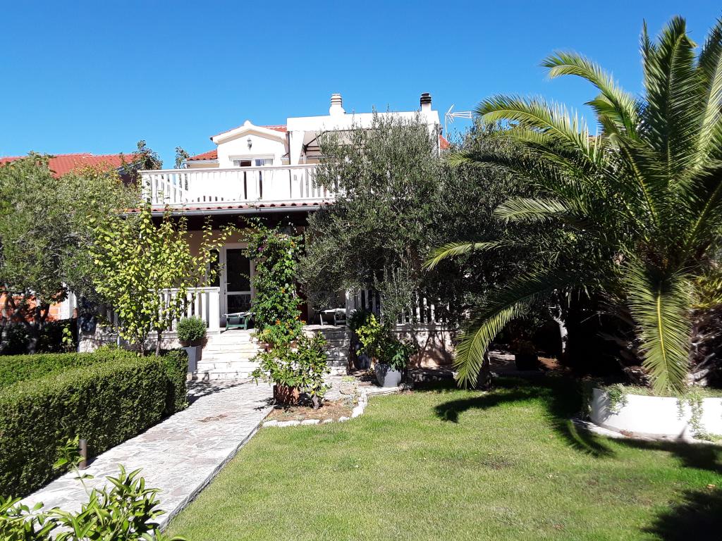 Apartmani Mali Dvori – fotografija 3