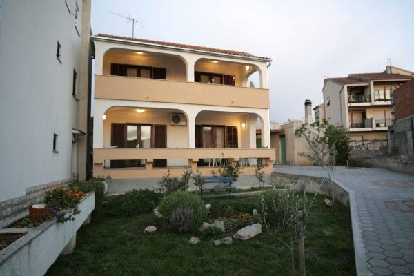 Apartmani Dolfovi – fotografija 2