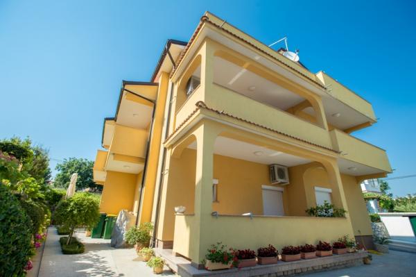 Apartmani Meri – fotografija 2