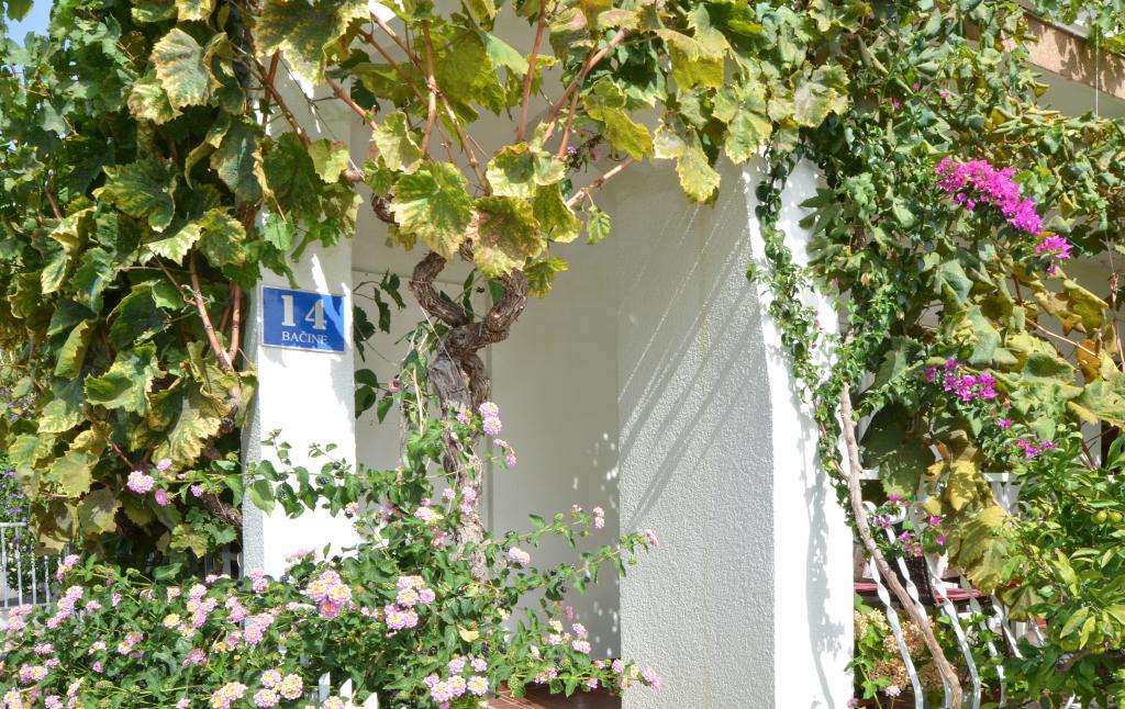 Apartmani Nina – fotografija 2