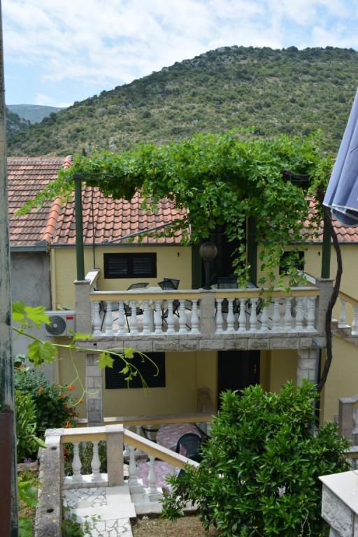 Apartmani Jure Ana – fotografija 3