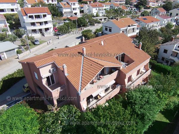 Apartmani Vlahinić Mirjana i Valerija – fotografija 4
