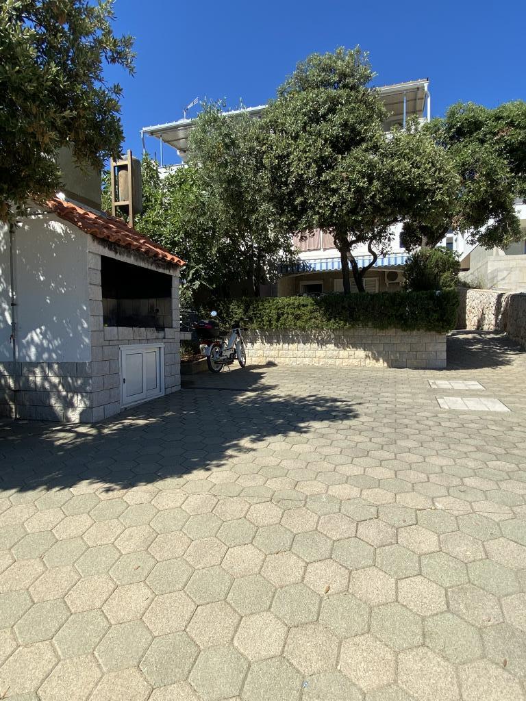 Apartmani Kamenski – fotografija 3