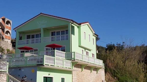 Apartmani Villa Tina – fotografija 1