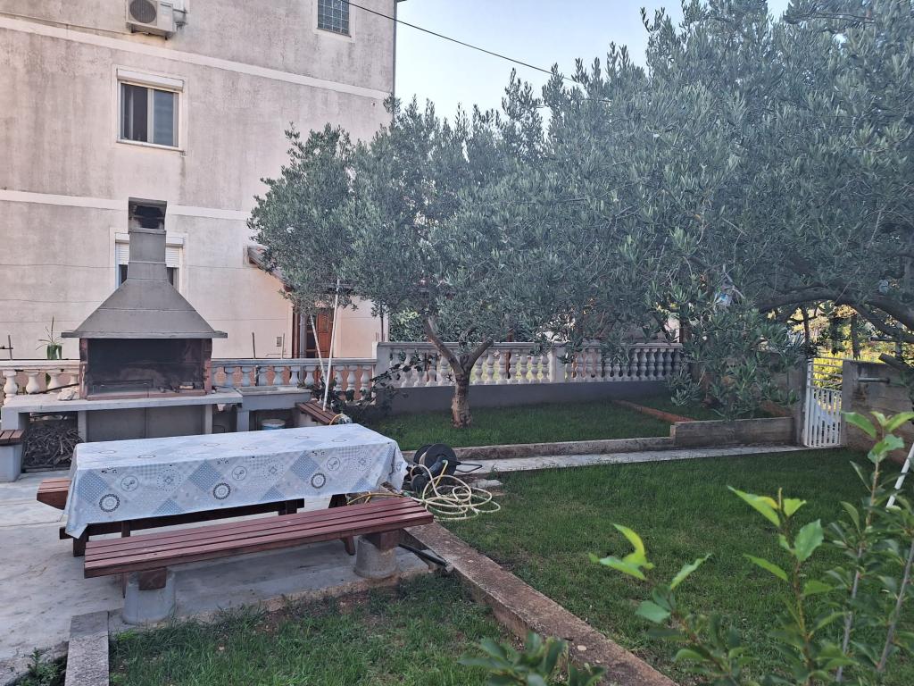 Apartmani Šesto – fotografija 5