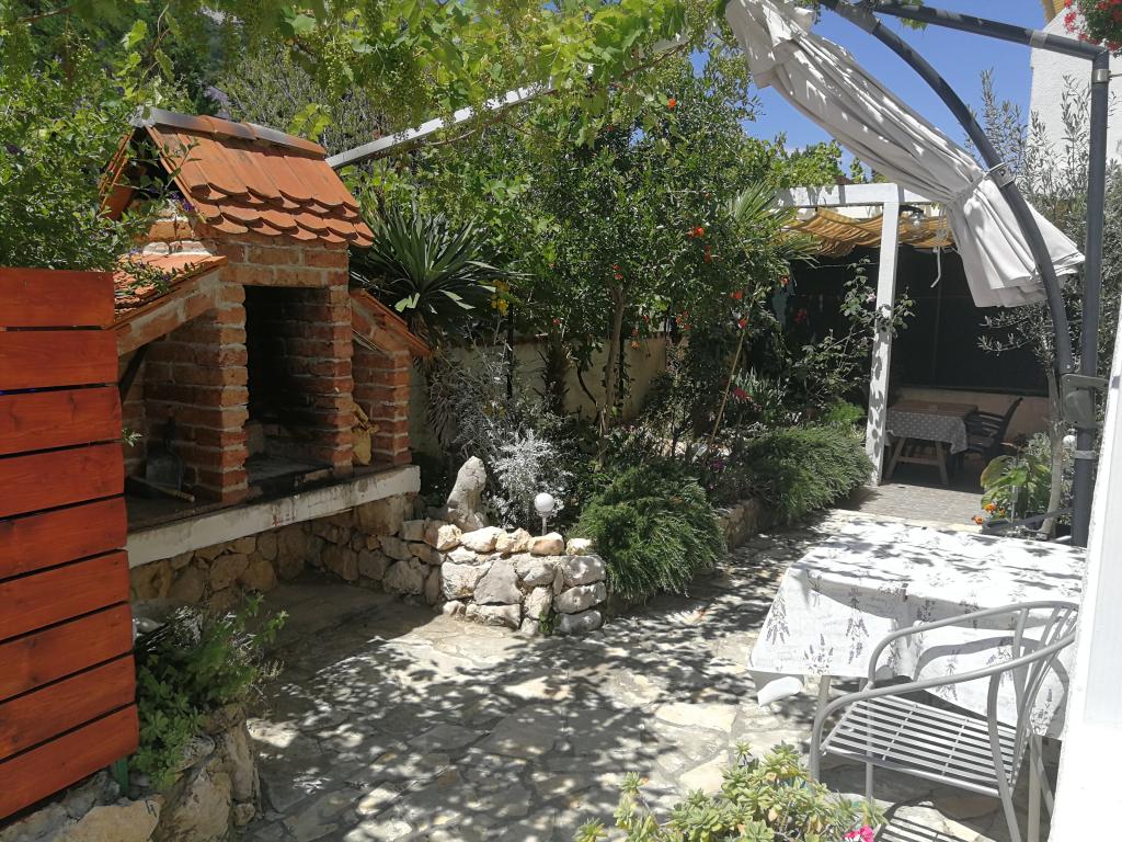 Apartmani Cene – fotografija 3