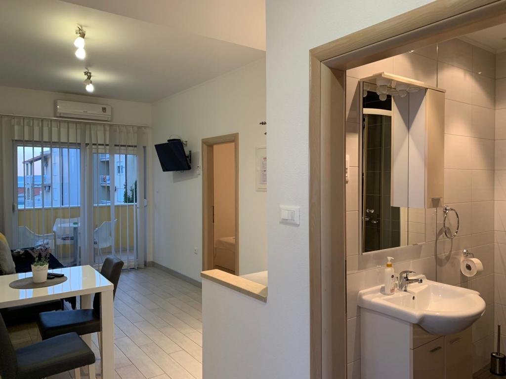 Apartmani Nada – fotografija 6