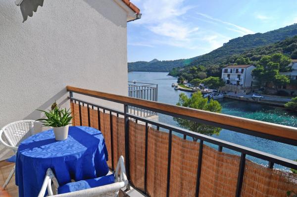 Apartmani Nina i Lorena – fotografija 2