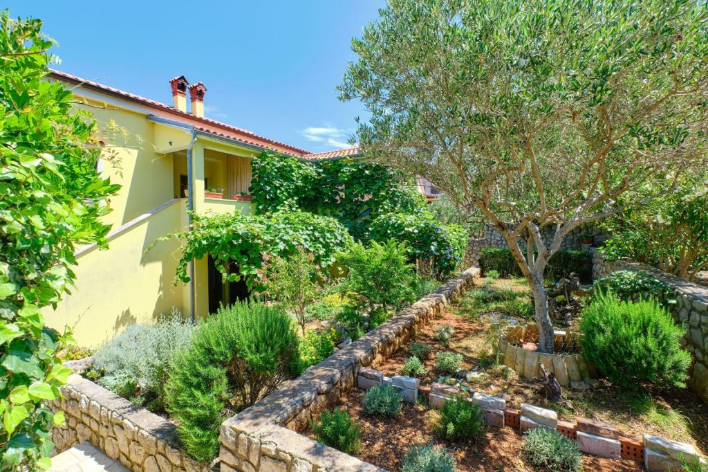 Apartmani Lucija – fotografija 3