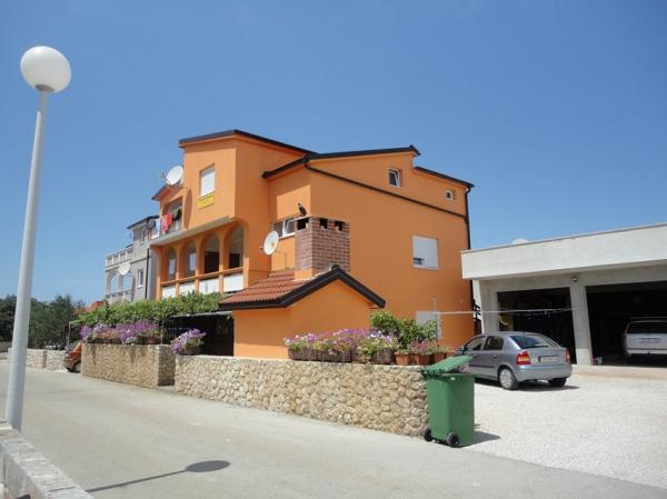 Apartmani Tina – fotografija 2