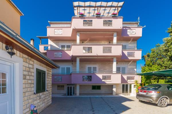 Apartmani Matea – fotografija 3