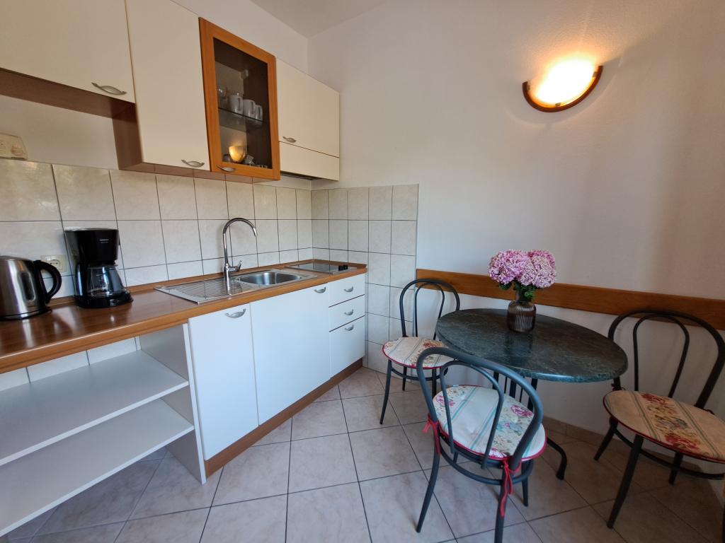 Apartmani Karmen – fotografija 6