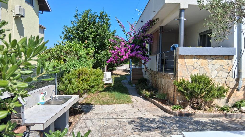 Apartmani Mirna – fotografija 3