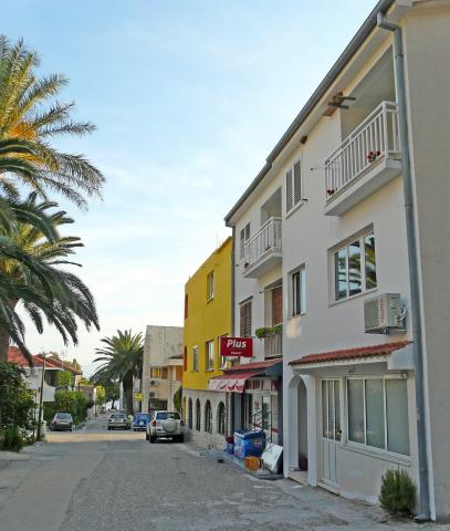 Apartmani Dora – fotografija 4