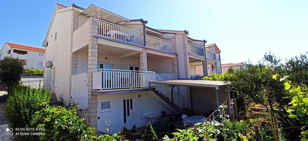 Apartmani Tonka – fotografija 1