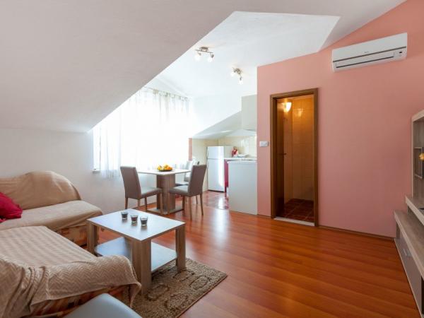 Apartmani Kike – fotografija 4