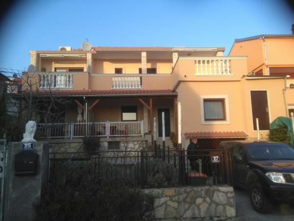 Apartmani Lovrinović – fotografija 1