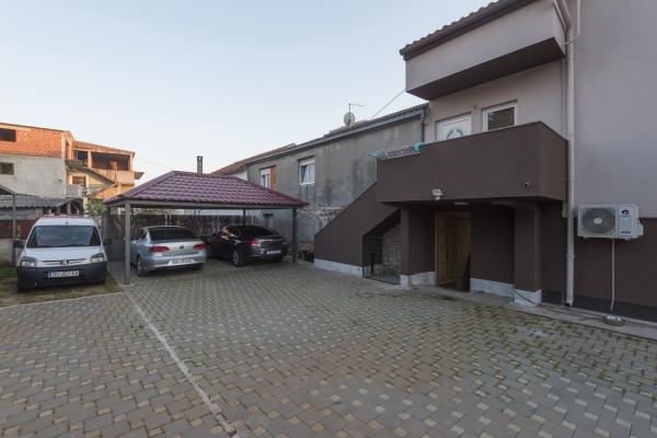Apartmani Dona – fotografija 2