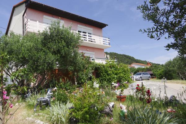 Apartmani House Opsenica – fotografija 1
