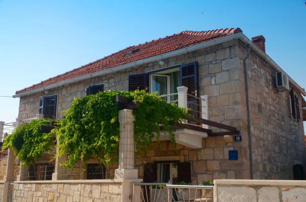 Apartmani Diana – fotografija 1
