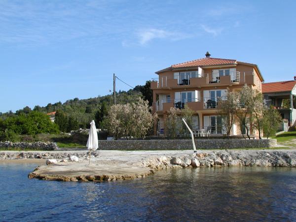 Apartmani Njofra – fotografija 2