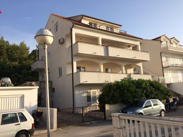 Apartmani Lovor – fotografija 2