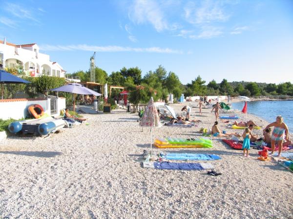 Apartmani Nives – fotografija 4