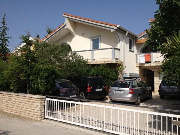 Apartmani Vila Trojka – fotografija 2
