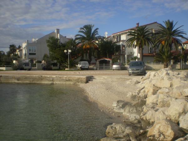 Apartmani Desa – fotografija 2