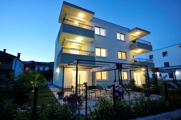 Apartmani Town – fotografija 1
