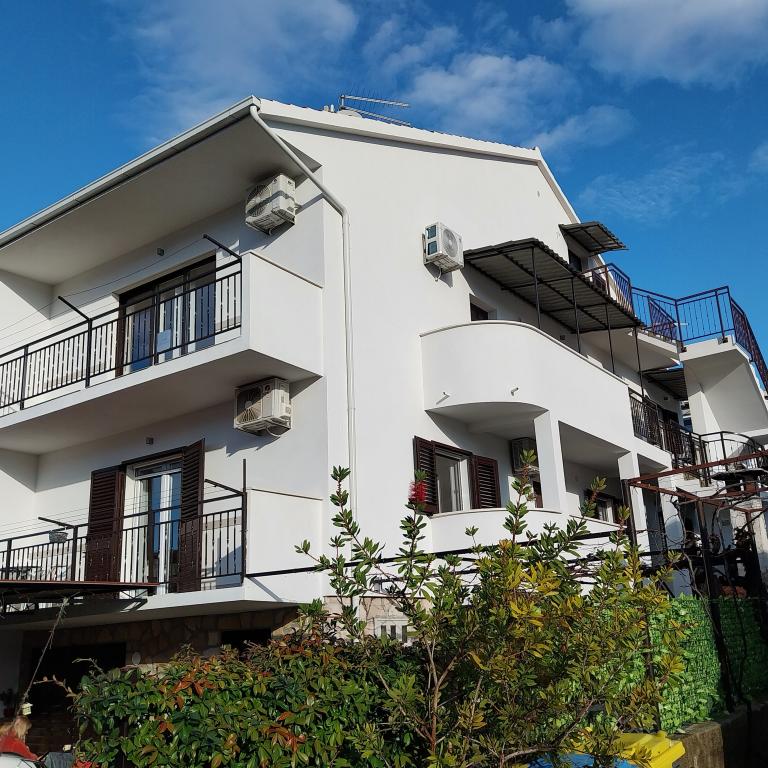 Apartmani Zlata – fotografija 3