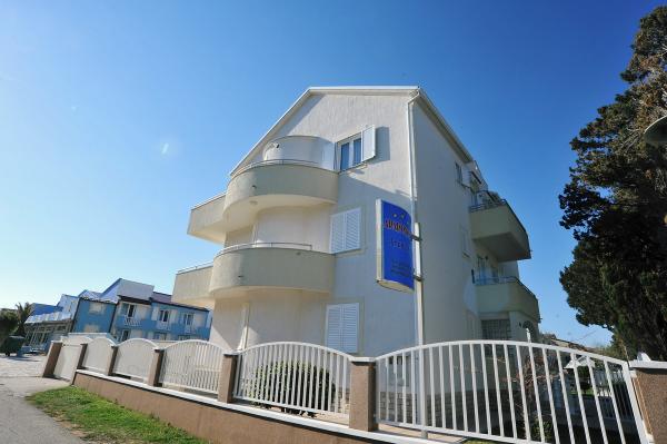 Apartmani Anamarija – fotografija 3