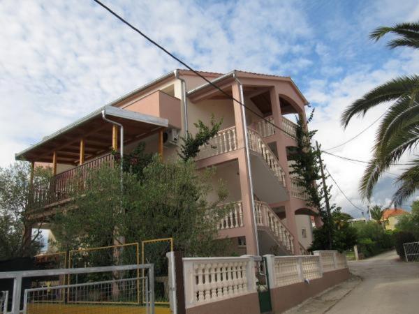 Apartmani Misel – fotografija 1