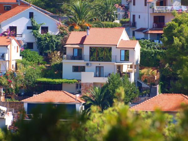 Apartmani Deluxe – fotografija 3
