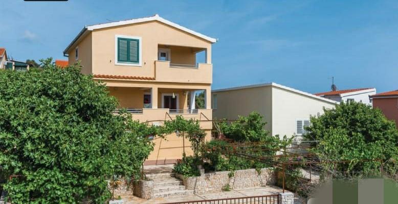 Apartmani Kušćević – fotografija 2