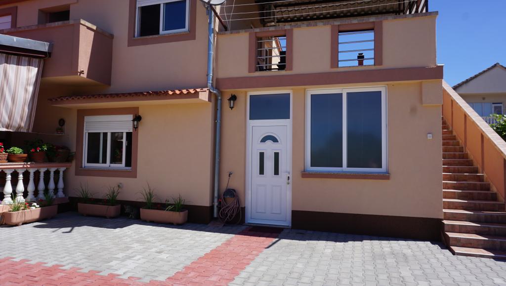 Apartmani Julijana – fotografija 1