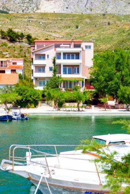 Apartmani Ana – fotografija 3