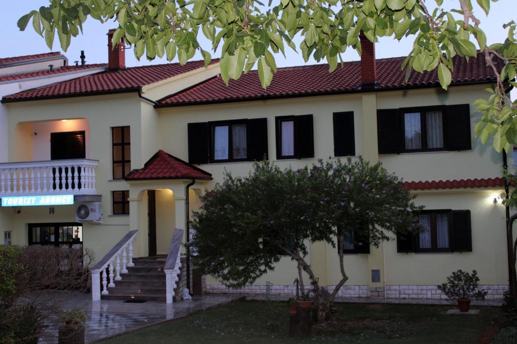 Apartmani Marija – fotografija 2